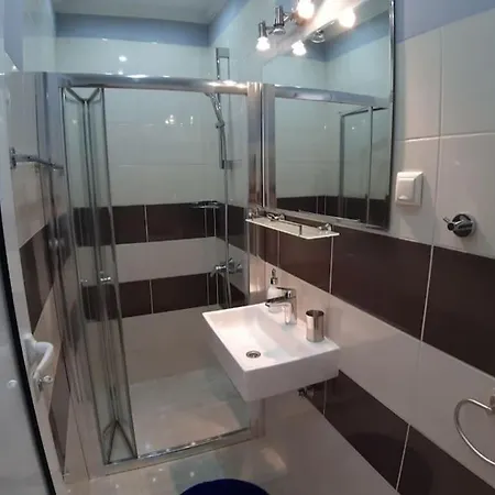 Spacious Apartment, Tania شقة *